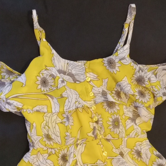 Japna XS Yellow Foral, cold shoulder dress - Picture 6 of 11